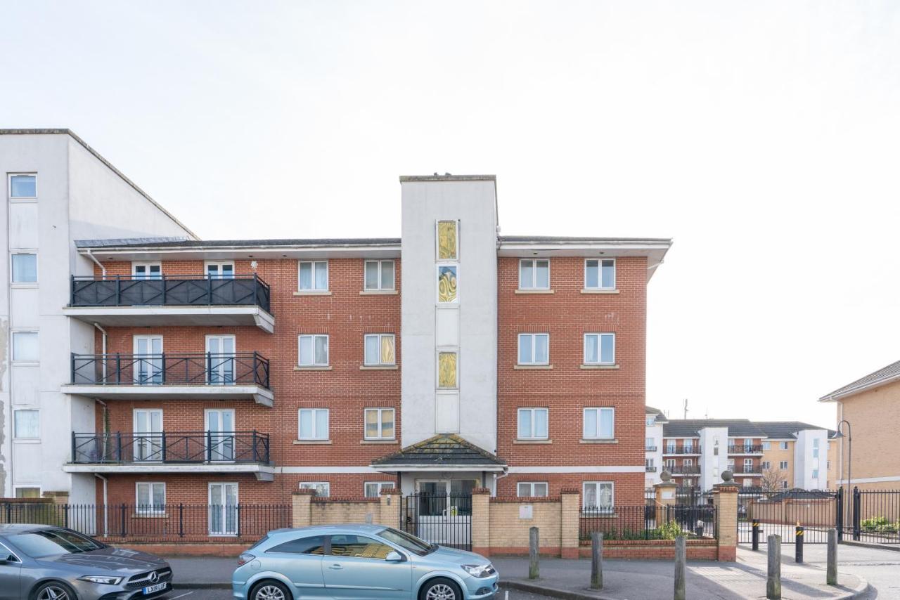 Suites By Rehoboth - Abbey Wood Station - London Zone 4 Zewnętrze zdjęcie