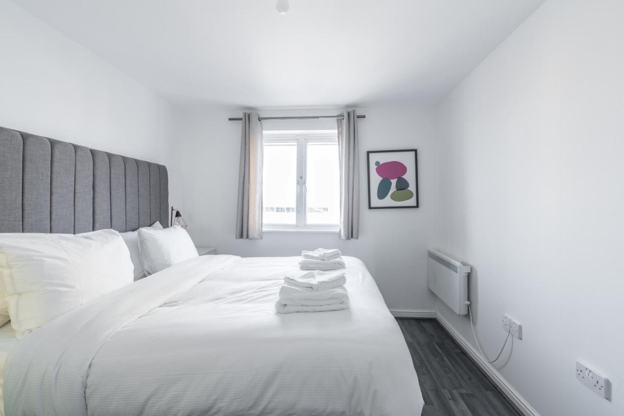 Suites By Rehoboth - Abbey Wood Station - London Zone 4 Zewnętrze zdjęcie